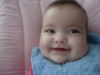 Léa à 5 mois