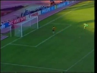 René Higuita perd le ballon contre Roger Milla