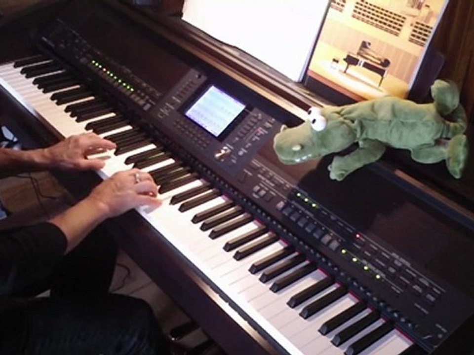 " PETIT AMUSEMENT " ..série 4       Méthode Colin