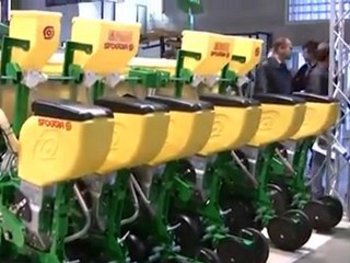 www.tarimdestek.net ELEKTRONİK HAVALI GÜBRE ATMA MAKİNASI