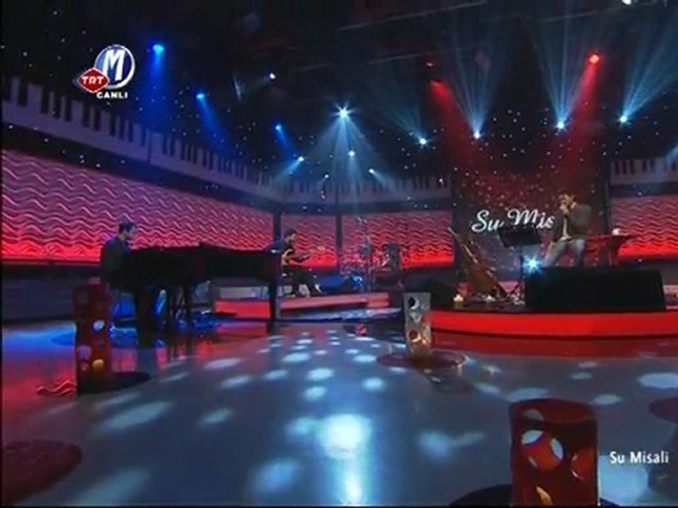 ORHAN ÖLMEZ _ SU MİSALİ PROGRAMI _  CANLI PERFORMANS _ SİMDİ UZAKLARDASIN ...