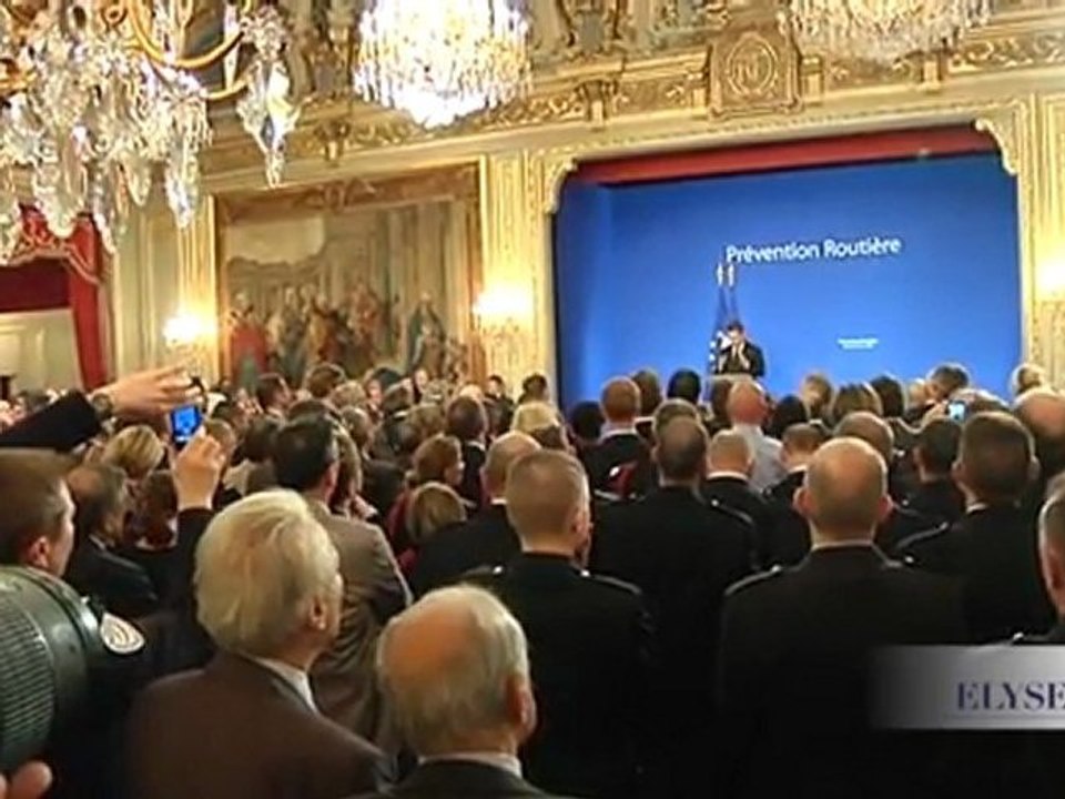 "Passer de 18 000 à moins de 4 000 morts sur les routes, c'est une belle réussite en matière de sécurité routière"