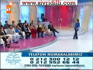 Esra Erol'da stüdyo'ya gelen çiçekler krize neden oldu...www.sivridilli.com