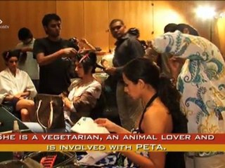 RoccoBarocco Backstage Winter 2012 Milan | FTV