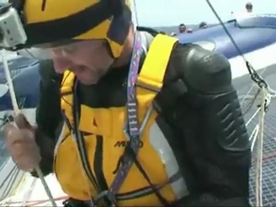 Vidéo - Jour 9 - Maxi Banque Populaire V - Inspection du Maxi Banque Popilaire V avant le Grand Sud