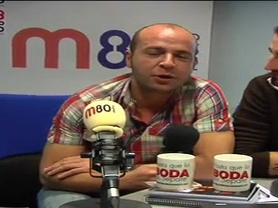 Javier Penedo y Miguel Coll (Morning 80) saludan a los fans de Hasta que la Boda nos Separe