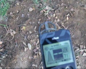 test détecteur Déus  en terre