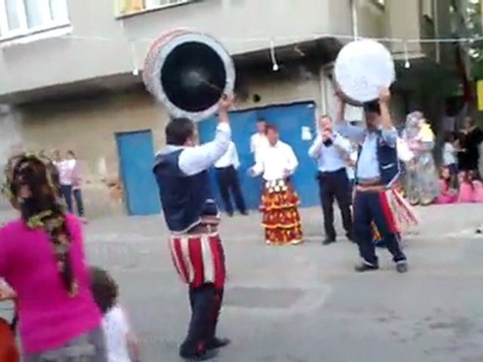 Sinop ve kastamonu davul zurna ekibi. düğün-nişan-kına-sünnet ve her türlü eğlencelerinizde hizmetinizdeyiz. Zurnacı Kemal Cep No:05357434536