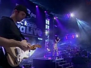 Jessie J LIVE 01.12.2011 5of5