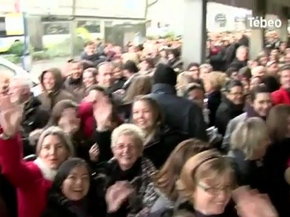 béééé les 33 prétendantes ont vogué sur les mers Bretonnes - Brest Miss France 2012 vs téléthon 2012 - subventionnée à hauteur de 237 000 euros par la Métropole