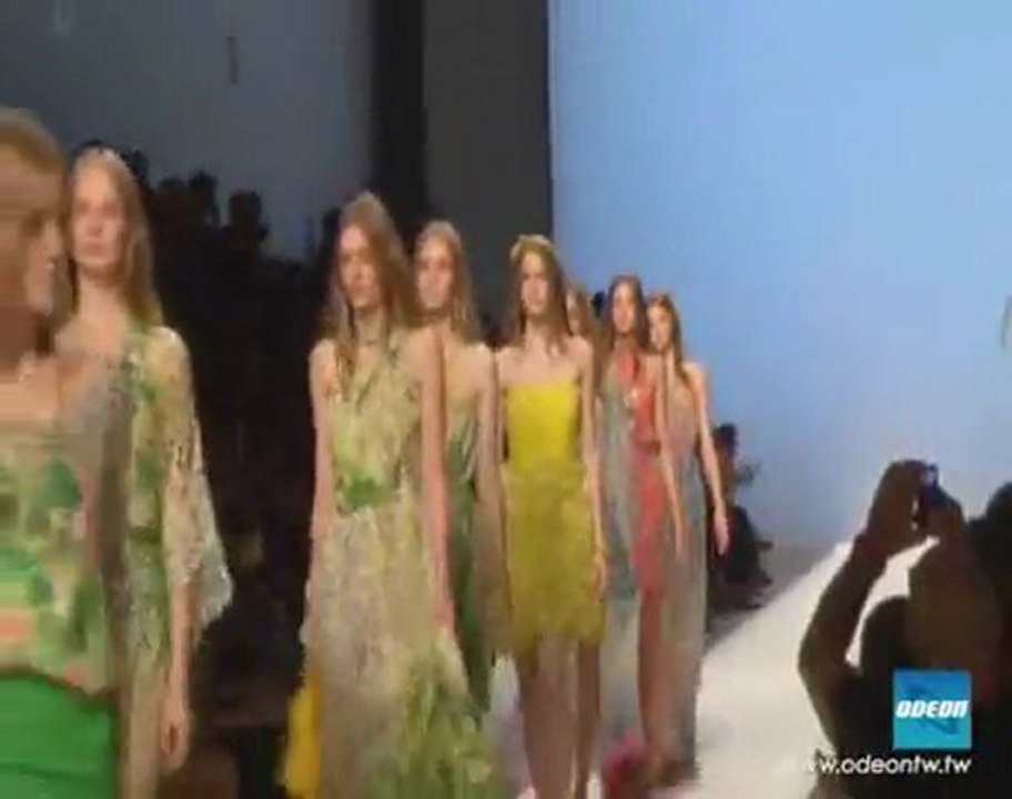 COPERTINA - (ANTEPRIMA) sabato 15 ottobre 2011