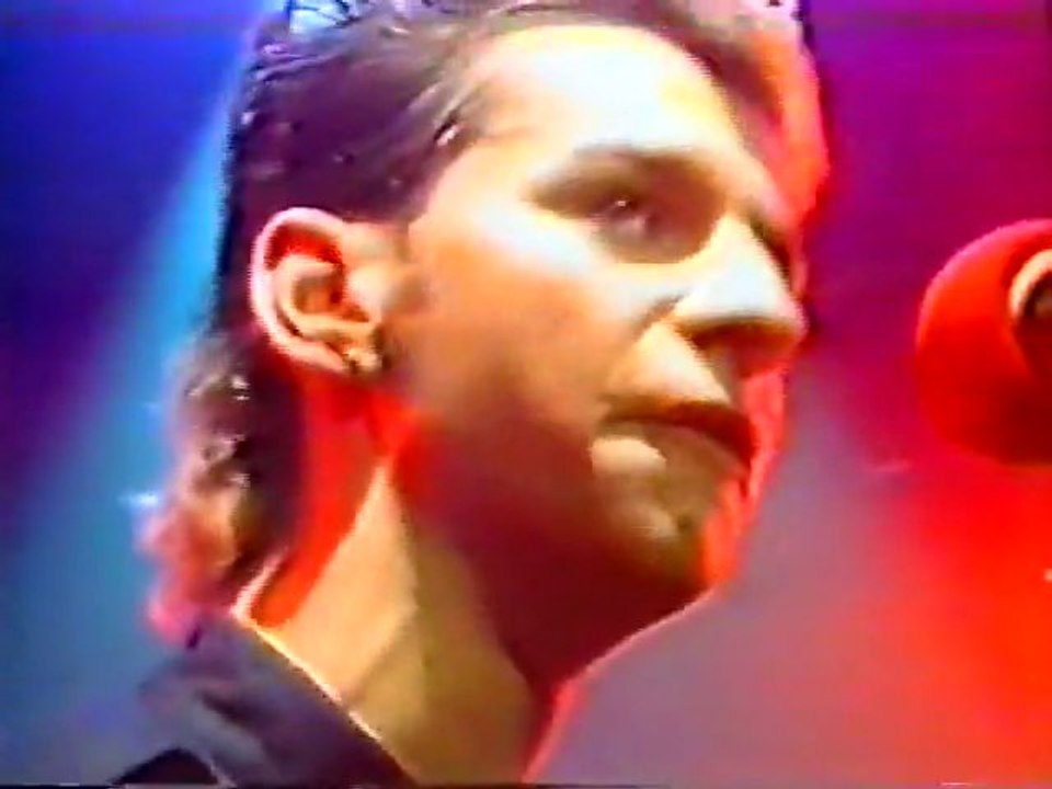 Depeche Mode - People Are People (Live At The Saturday Superstore 1984)