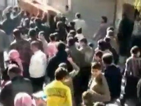 Violence persists in Syria as Assad meets scholars