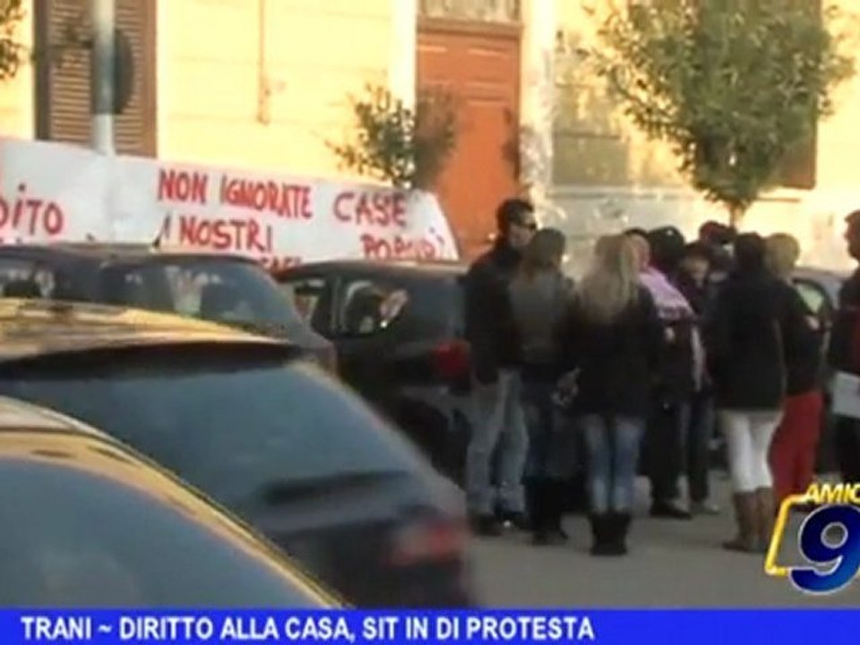 Trani | Diritto alla casa, sit in di protesta