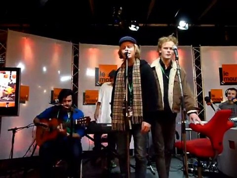 Kakkmaddafakka en Live pour le Mouv' aux Trans Musicales de Rennes 2011