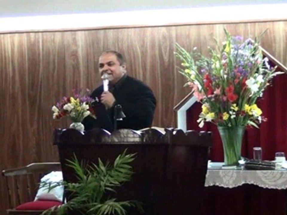 Estar fundado sobre la Roca. Hno.Javier Almiron- 10-09-2011