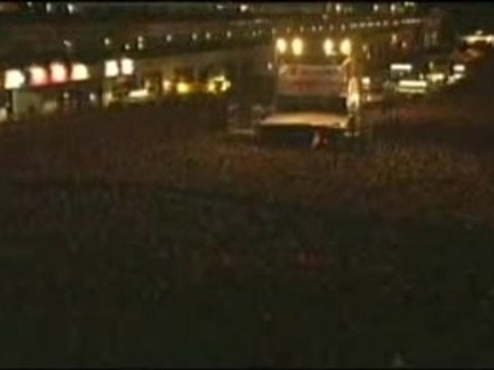 Depeche Mode - A Question Of Time (live)