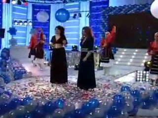 Motrat Mustafa 2009 www.shqipet.eu