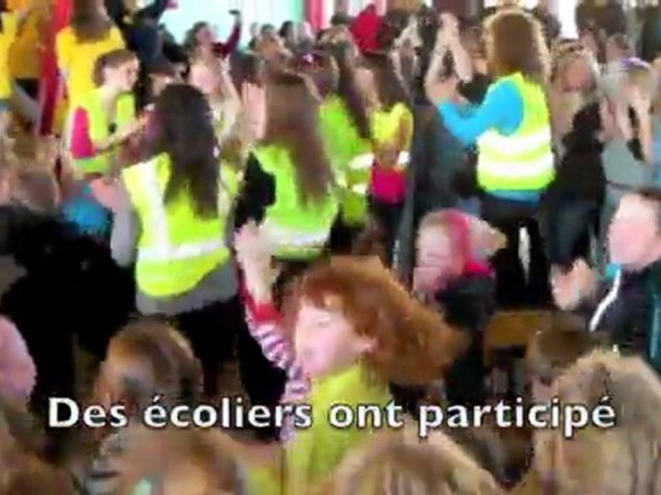 Flash mob au lycée d'Hirson pour le Téléthon