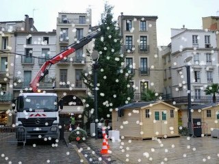 Narbonne 2011 Levage du Sapin de Noël