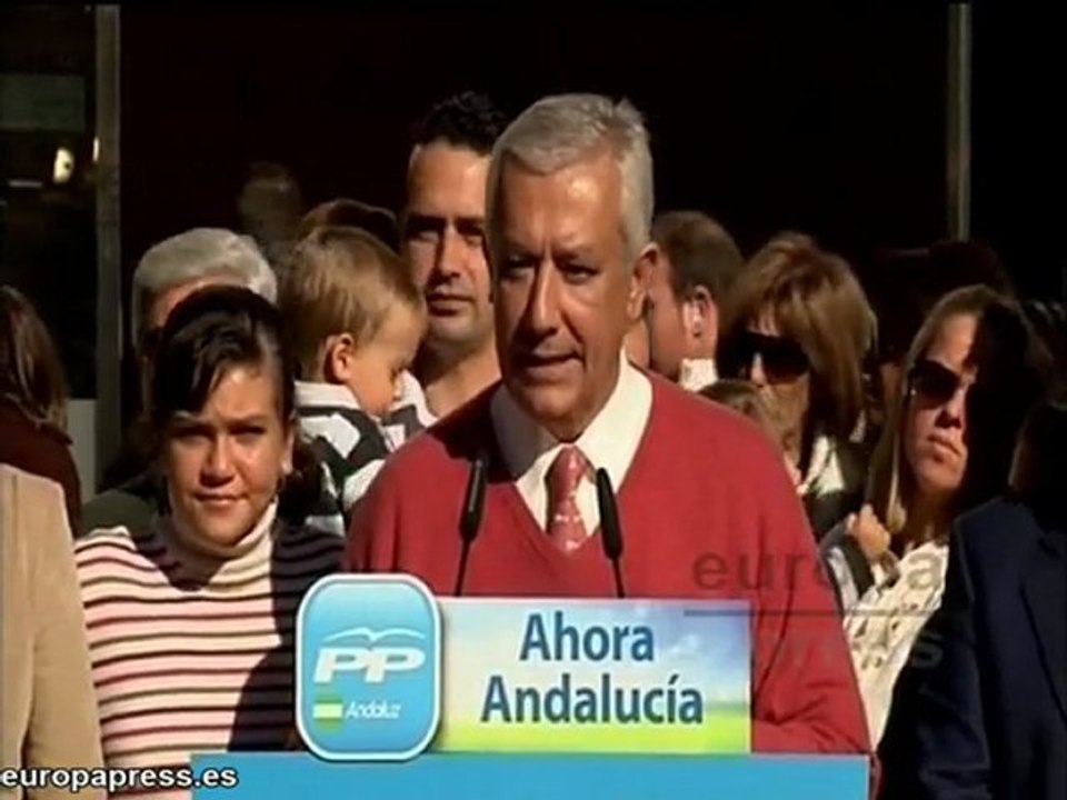 Arenas pide a Griñán "que guarde la soberbia"