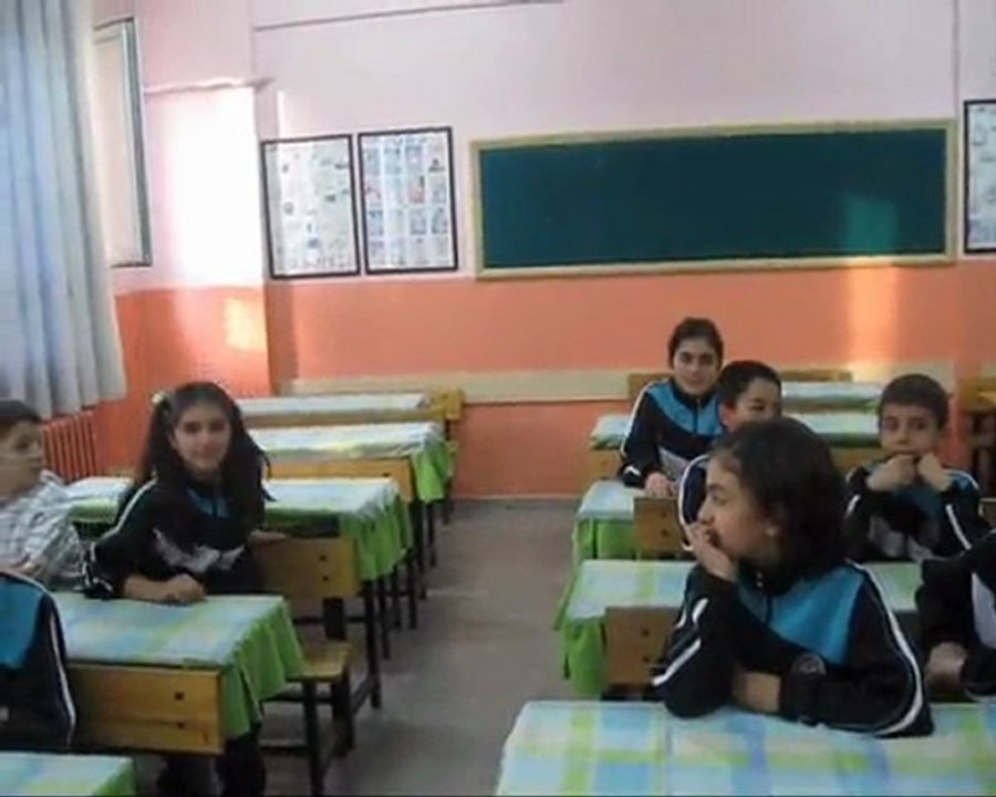 Polonya'da paylaşılacak yöresel oyunlarımız videosu