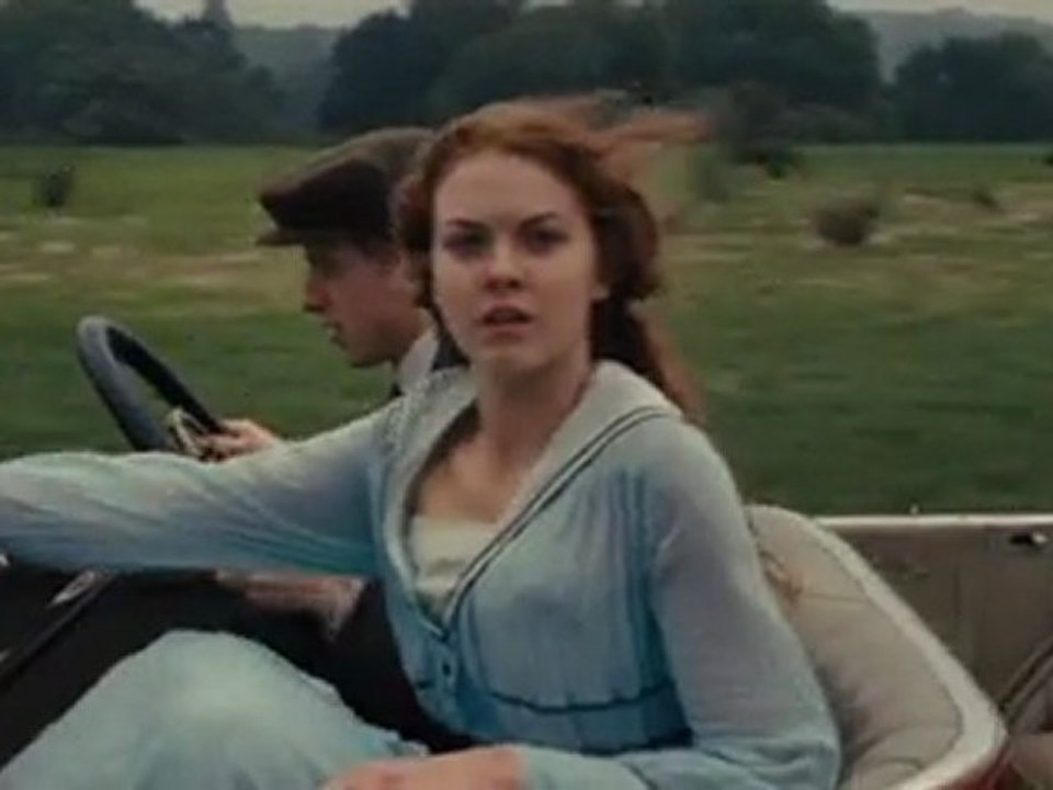 War Horse - Albert and Joey race a car