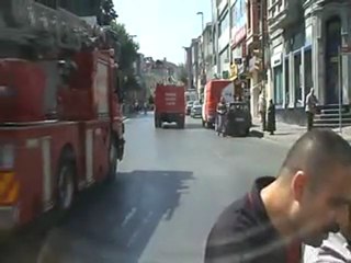 Fatih İtfaiye, Karagümrük teki yangına gidiş te  kaza _