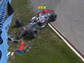 Turkey 2006 Kimi Räikkönen crashing in barrier