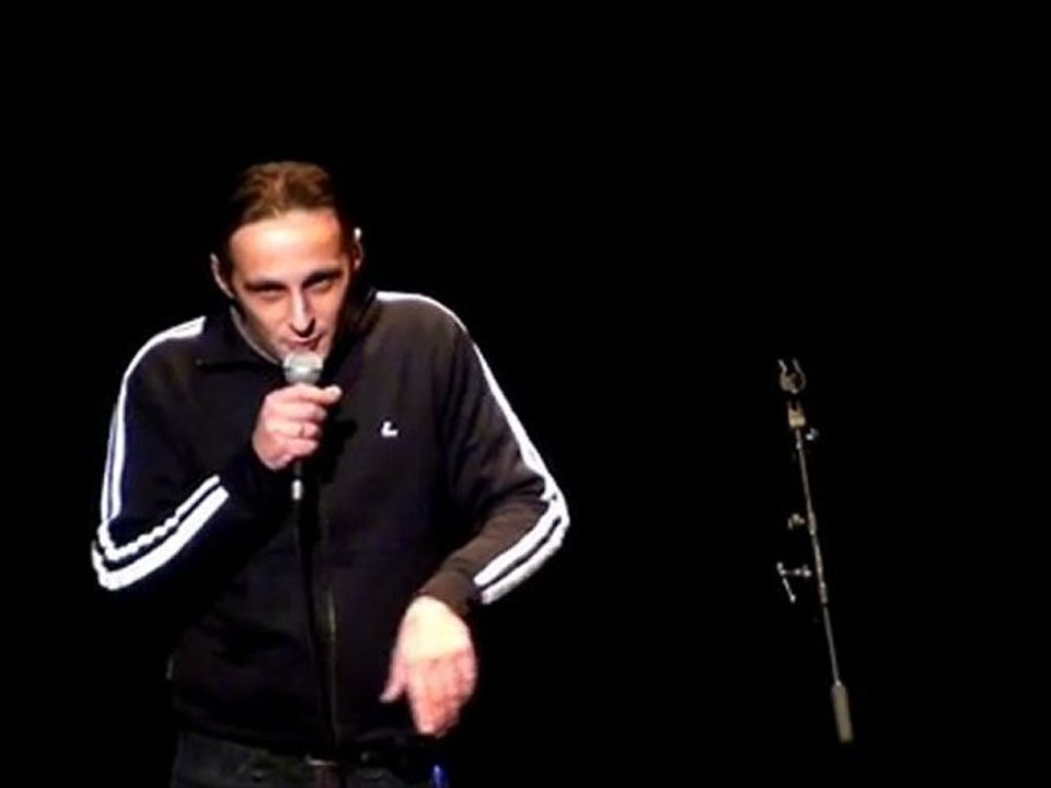 22 Gisré - scène slam mons - 17-11-2011