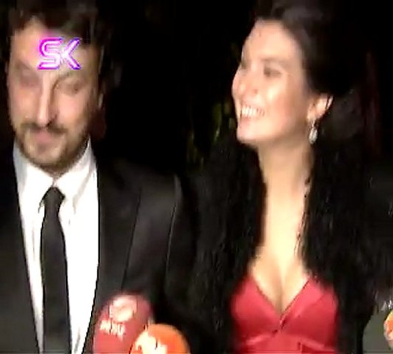İKİZLERE HAMİLE TUBA BÜYÜKÜSTÜN, İLK KEZ KAMERALAR KARŞISINDA