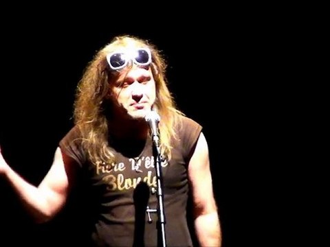 28 Pol Reffna - finale - scène slam mons - 17-11-2011