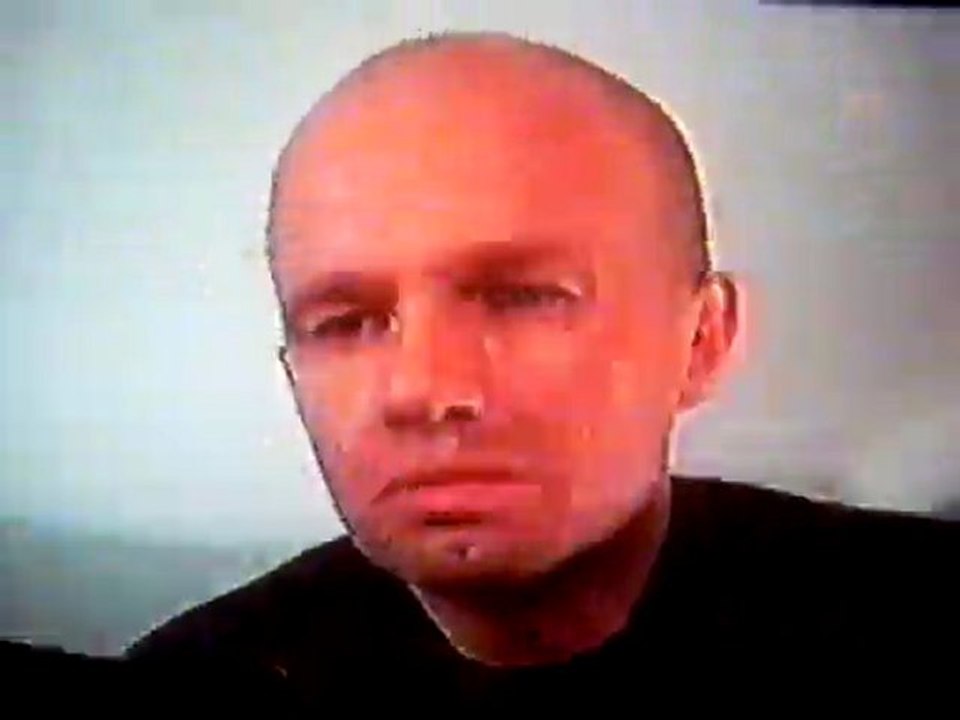 Pierre martot , plus belle la vie dans le Jaguar !