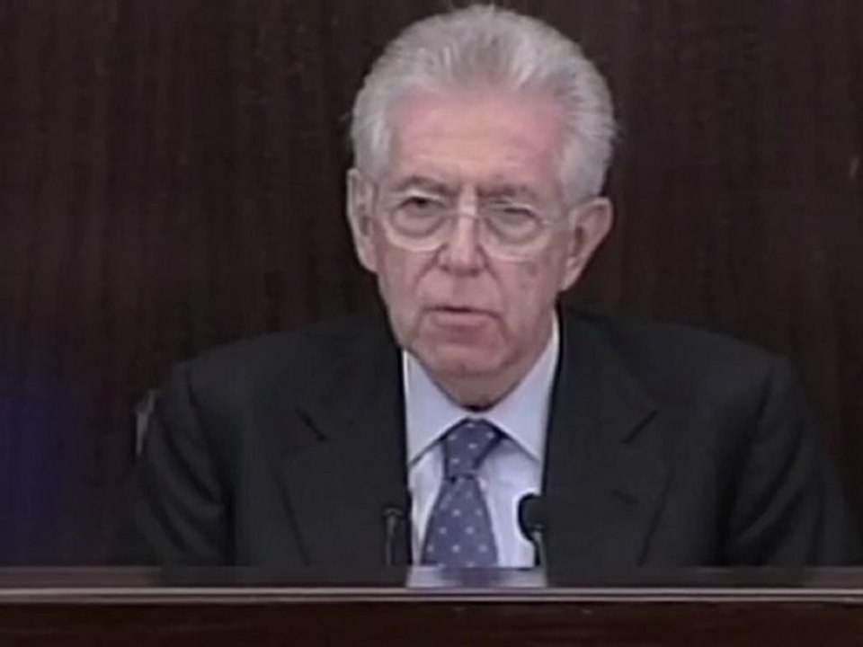Italian PM Mario Monti to give up salary