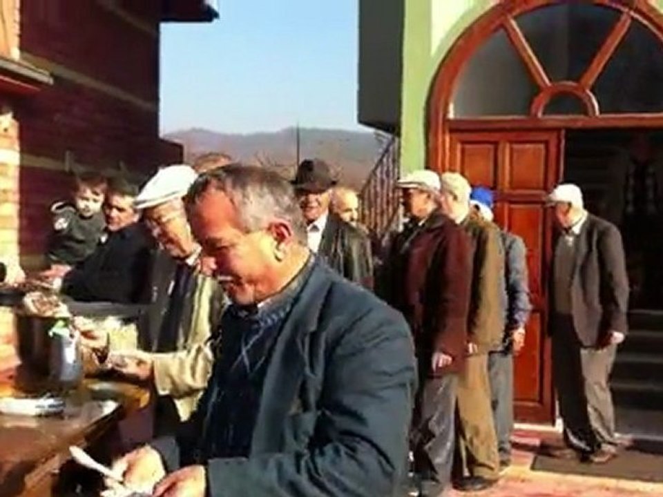 Subaşı Camii 2011 Aşure Dağıtımı