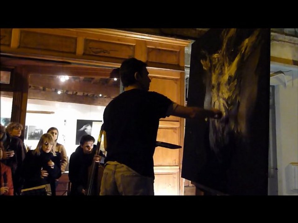 Performance de Benjamin Carbonne à la Galerie d'art Délits des Sens à Avignon