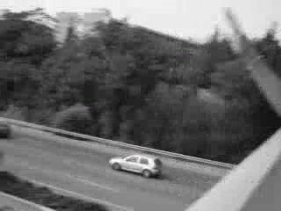 ET ON DANSE EN ON DANSE SUR LE PONT