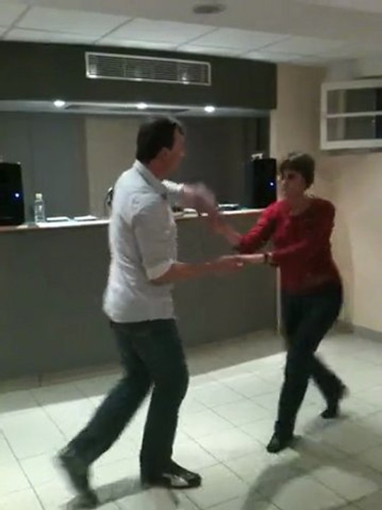 salsa1pas.MOV