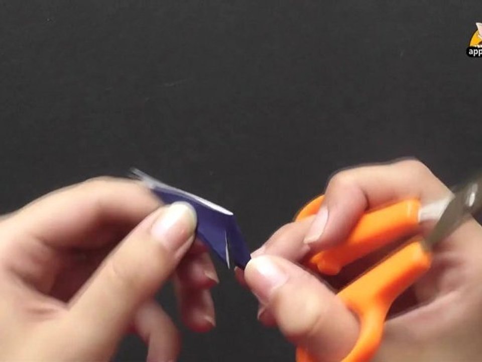 Easy to make Kirigami 5 Point Star Outline