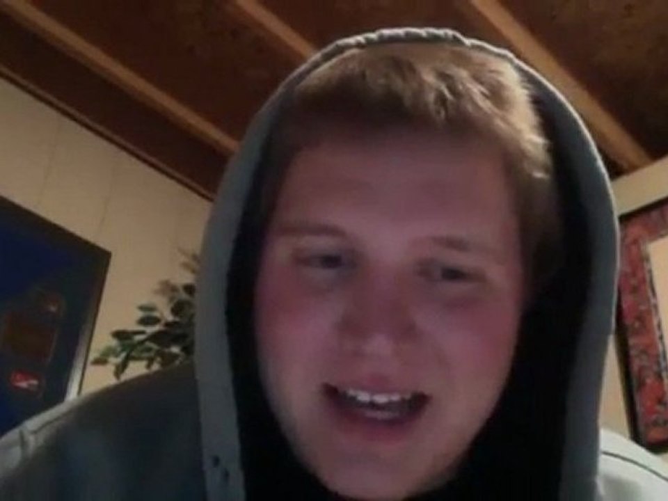 A young American Muslim, calls for Islam in Arabic, a smooth and enjoyable and luxury