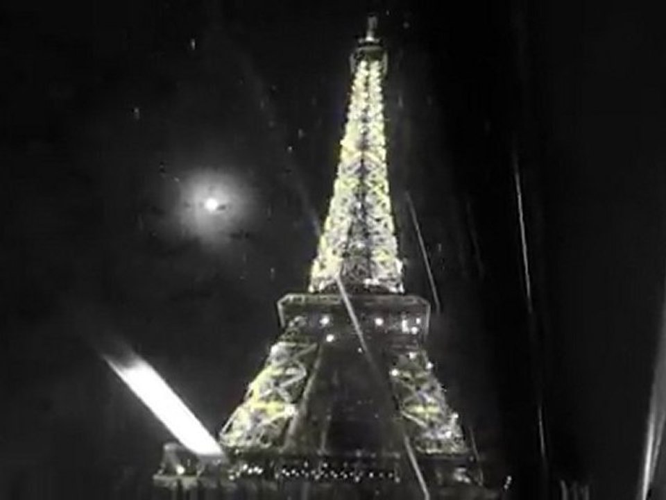tour eiffel noel