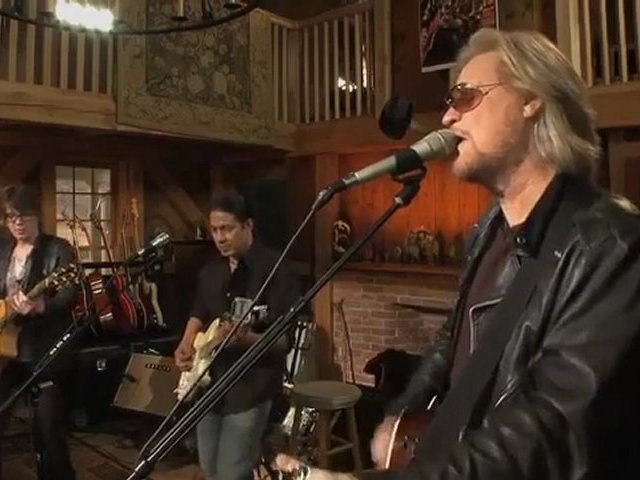 Daryl Hall feat John Rzeznik "Iris " -acoustic live"