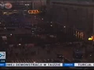 Transparenty z intencją agresji to Bóg Honor Ojczyzna. Agata