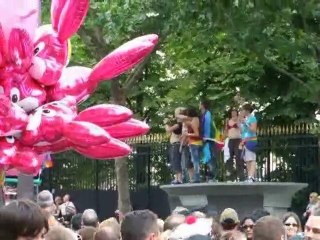 gay pride paris 2011 complet
