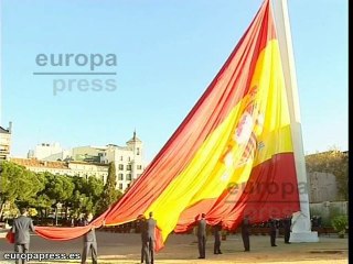 Izado de la Bandera Nacional por Constitución