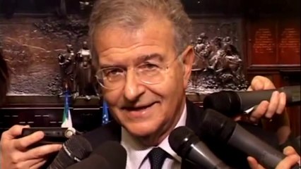 Cicchitto - Passata la crisi chiederemo al Governo la tutela dei risparmiatori