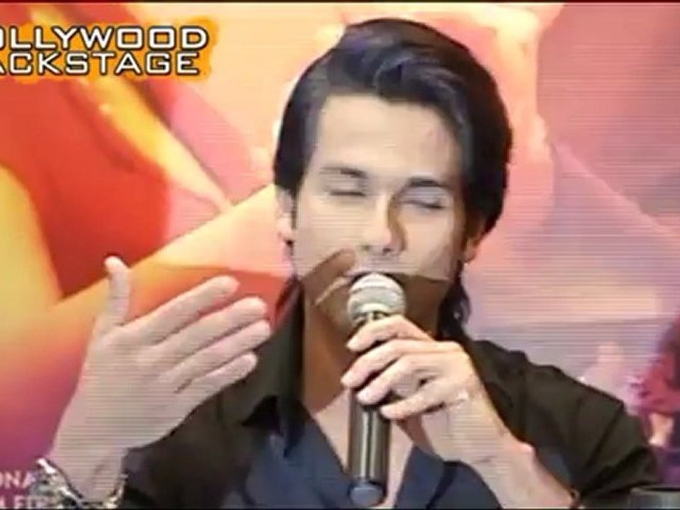 Shahid Kapoor turns a VAMPIRE