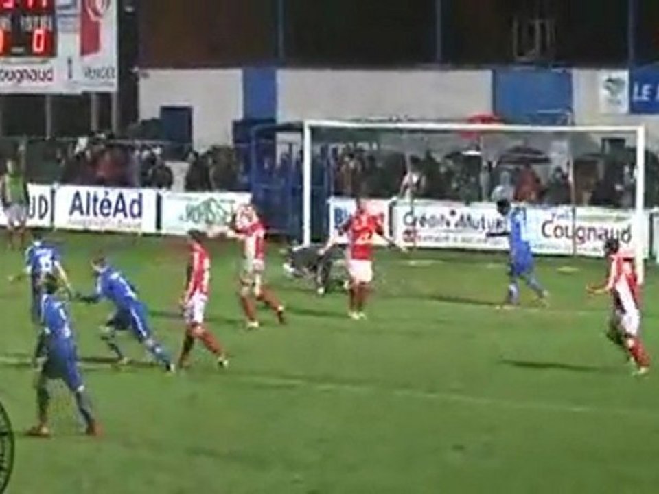 Foot N1 : Le Poiré Sur Vie - Rouen (1 à 1)