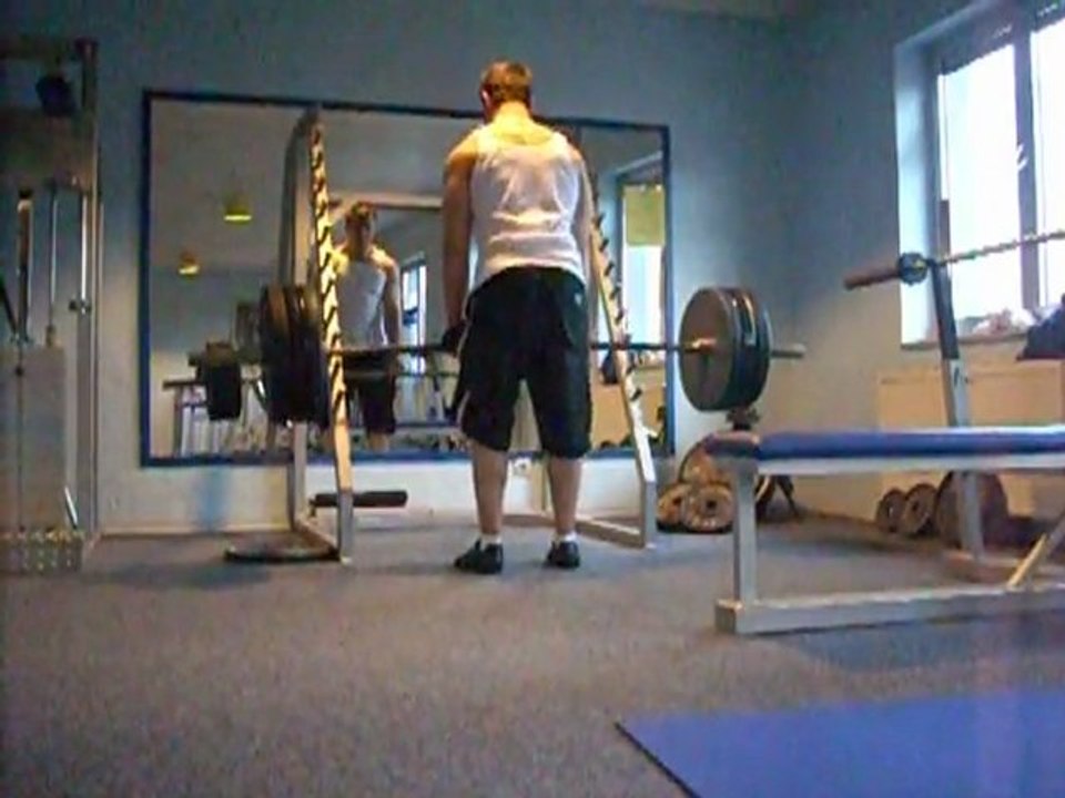 Phil 140kg shruggs