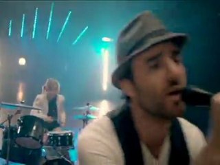 Metric- Gimme Sympathy